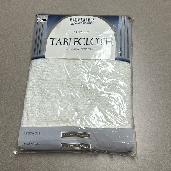 HomeTrends Select Elegance Tablecloth 100% Cotton Perma Press 70”X 108” vintage - Picture 1 of 7